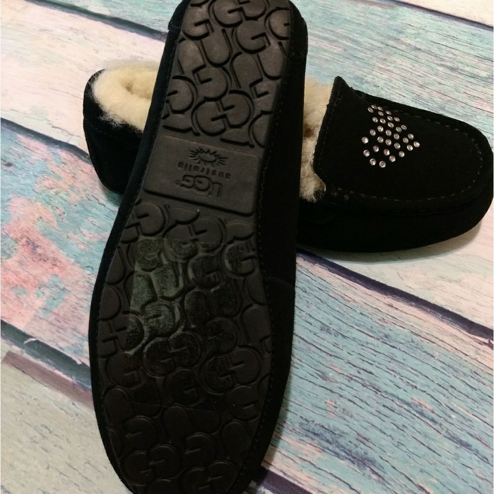 Ugg Moccasin - image 5